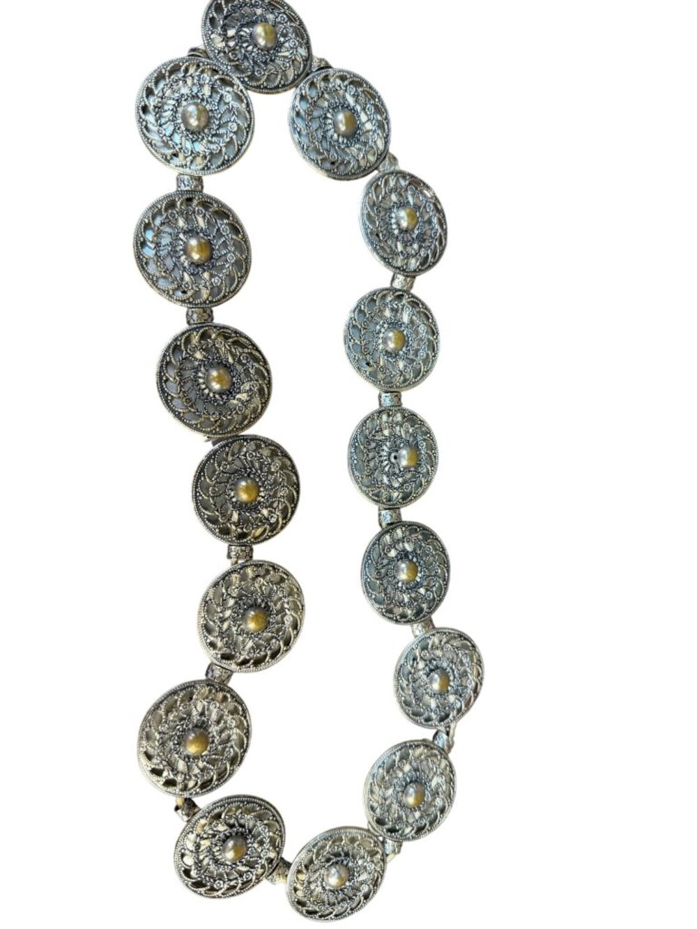 Vintage Silver-Tone Womens Circular Filigree Belt With Intricate Floral Detailin